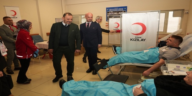 DHMİ Genel Müdürlük Personeli Kızılay’a Kan Bağışında Bulundu